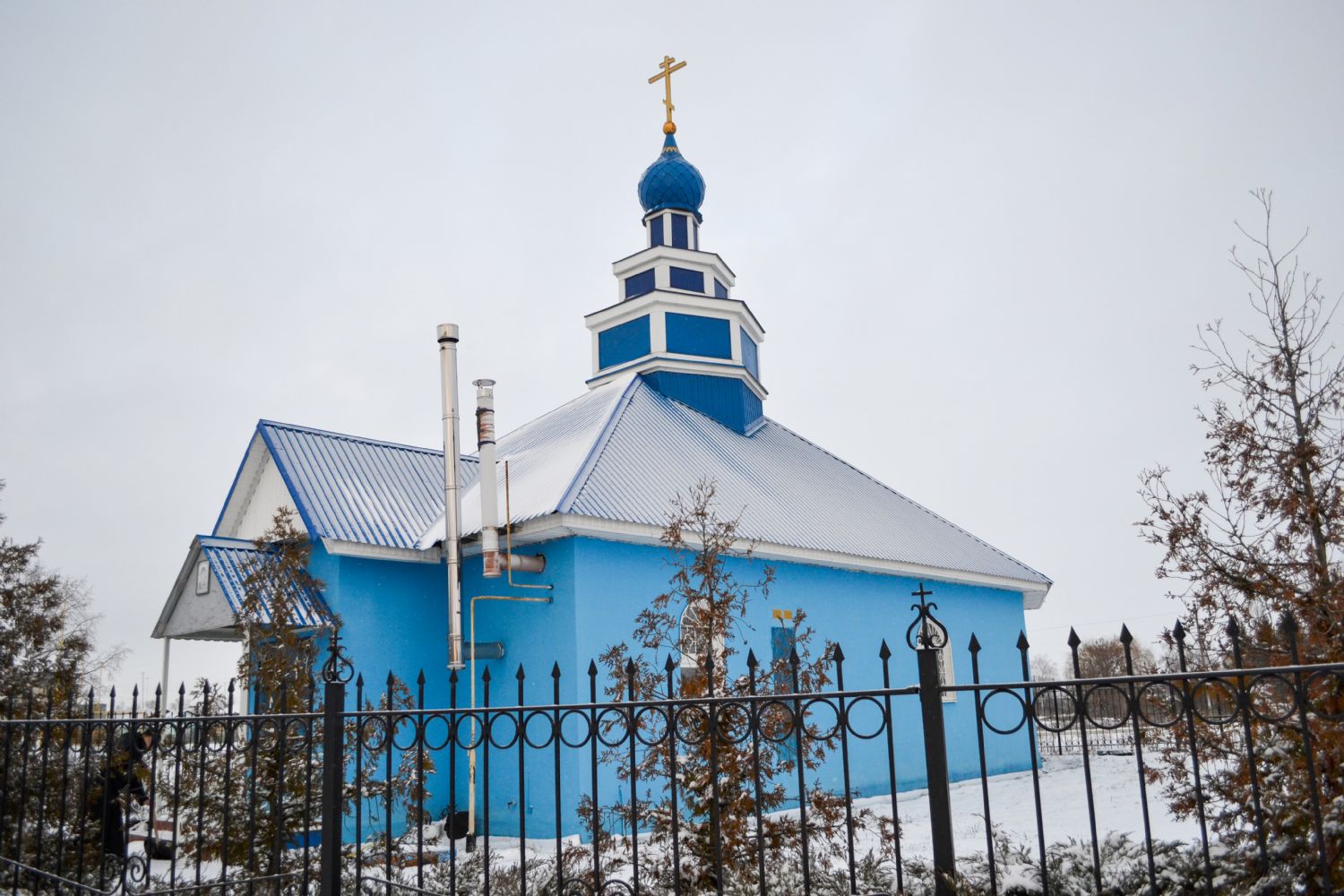 В Казанском храме с. Махровка совершилось Таинство Соборования